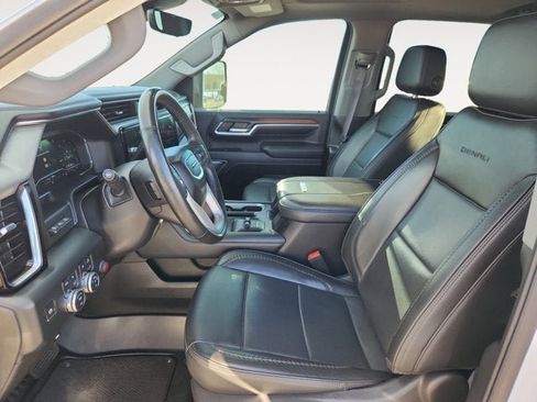 Used 2024 GMC Sierra 3500 Denali w/ Denali Reserve Package image 9