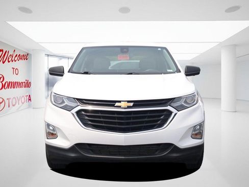 Used 2021 Chevrolet Equinox LS FWD image 4