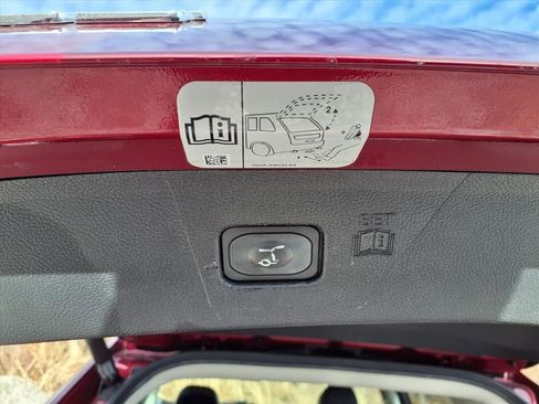 Used 2017 Ford Edge Titanium w/ Equipment Group 302A image 34