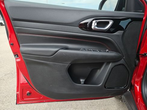 New 2026 Jeep Compass Trailhawk image 11