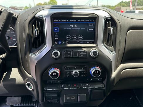 Used 2022 GMC Sierra 3500 SLE w/ SLE Value Package AWD/4WD image 15