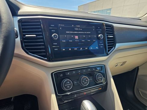 Certified 2023 Volkswagen Atlas SE w/ Panoramic Sunroof Package AWD/4WD image 18