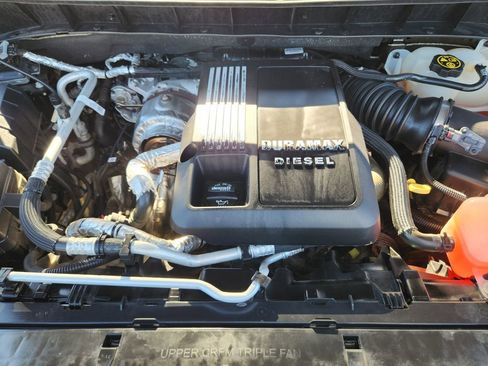 Used 2021 Chevrolet Silverado 1500 LTZ w/ LTZ Premium Package image 37