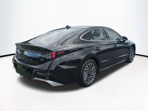 New 2026 Hyundai Sonata Limited FWD image 5