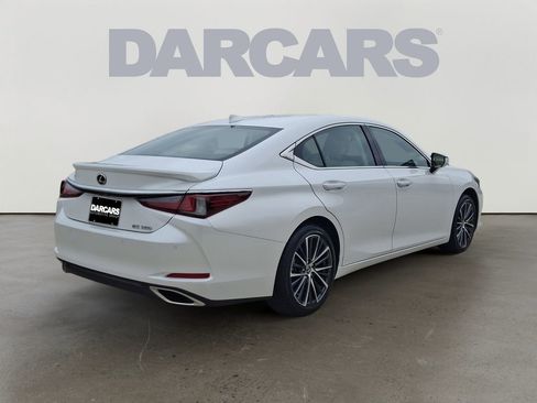 Used 2025 Lexus ES 350 w/ Premium Package image 6