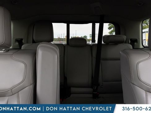 Used 2025 Ford Expedition Active AWD/4WD image 19