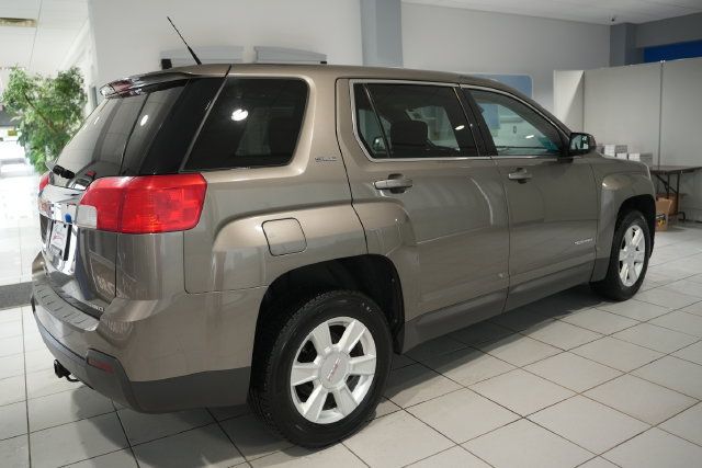 Used 2012 GMC Terrain SLE AWD/4WD image 6