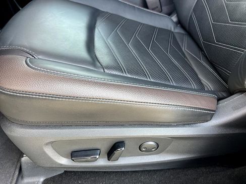 Certified 2024 Nissan Pathfinder Platinum w/ Cargo Package image 22