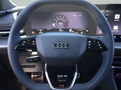 New 2026 Audi SQ5 Premium Plus AWD/4WD image 18