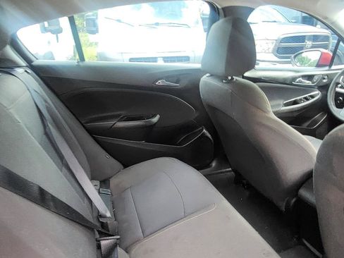 Used 2019 Chevrolet Cruze LS w/ LS Convenience Package FWD image 9