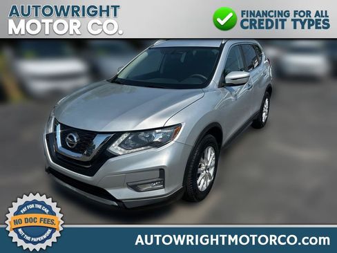 Used 2017 Nissan Rogue SV AWD/4WD image 1