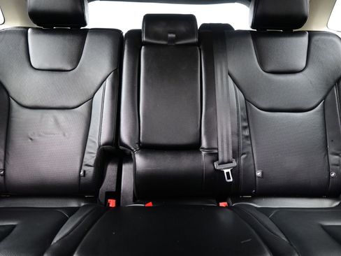 Used 2015 Ford Edge Titanium w/ Equipment Group 301A image 16