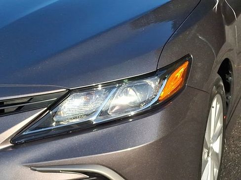 Used 2023 Toyota Camry LE FWD image 9