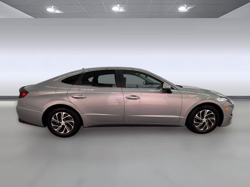 Used 2022 Hyundai Sonata Blue w/ Cargo Package FWD image 7