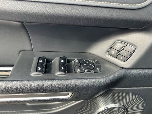 Used 2024 Ford Expedition Max XLT image 12