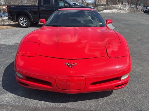 Used 2004 Chevrolet Corvette Coupe w/ Preferred Equipment Group image 8