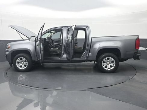Used 2022 Chevrolet Colorado LT w/ Safety Package RWD image 37