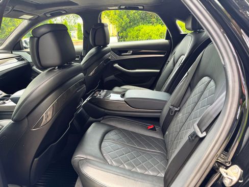 Used 2017 Audi S8 Plus AWD/4WD image 33