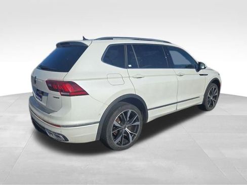 Used 2022 Volkswagen Tiguan SEL R-Line image 7