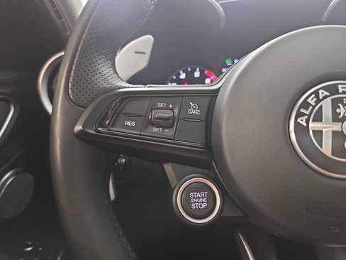 Used 2020 Alfa Romeo Giulia Ti w/ Nero Edizione image 16