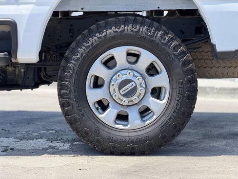 Used 2024 Ford F250 XLT w/ FX4 Off-Road Package AWD/4WD image 2