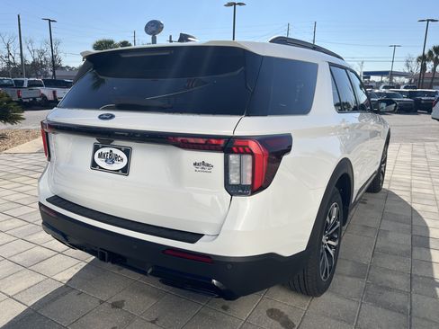 New 2026 Ford Explorer ST-Line w/ Premium Package RWD image 6