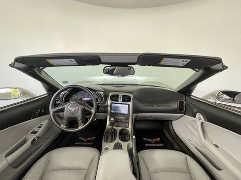 Used 2005 Chevrolet Corvette Convertible w/ Preferred Equipment Group image 32