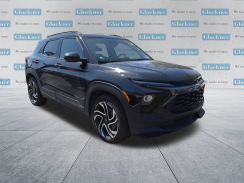 Used 2024 Chevrolet TrailBlazer RS w/ Driver Confidence Package FWD image 3