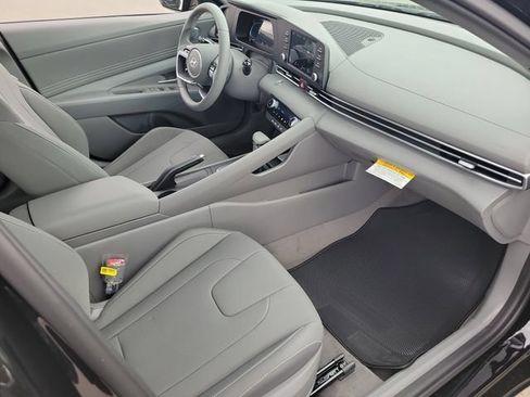 New 2026 Hyundai Elantra Sport FWD image 20