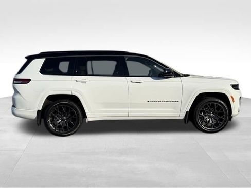 New 2026 Jeep Grand Cherokee L Summit image 8