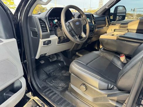Used 2017 Ford F450 XL w/ STX Appearance Package image 10