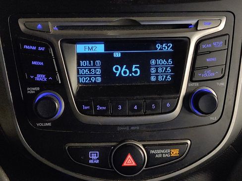 Used 2017 Hyundai Accent SE image 25