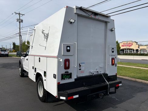 Used 2019 Ford F550 4x4 Regular Cab Super Duty image 9
