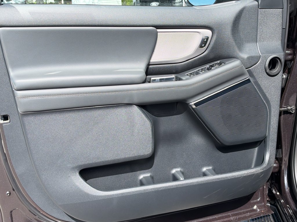 New 2027 Ford Expedition Max Active RWD image 18