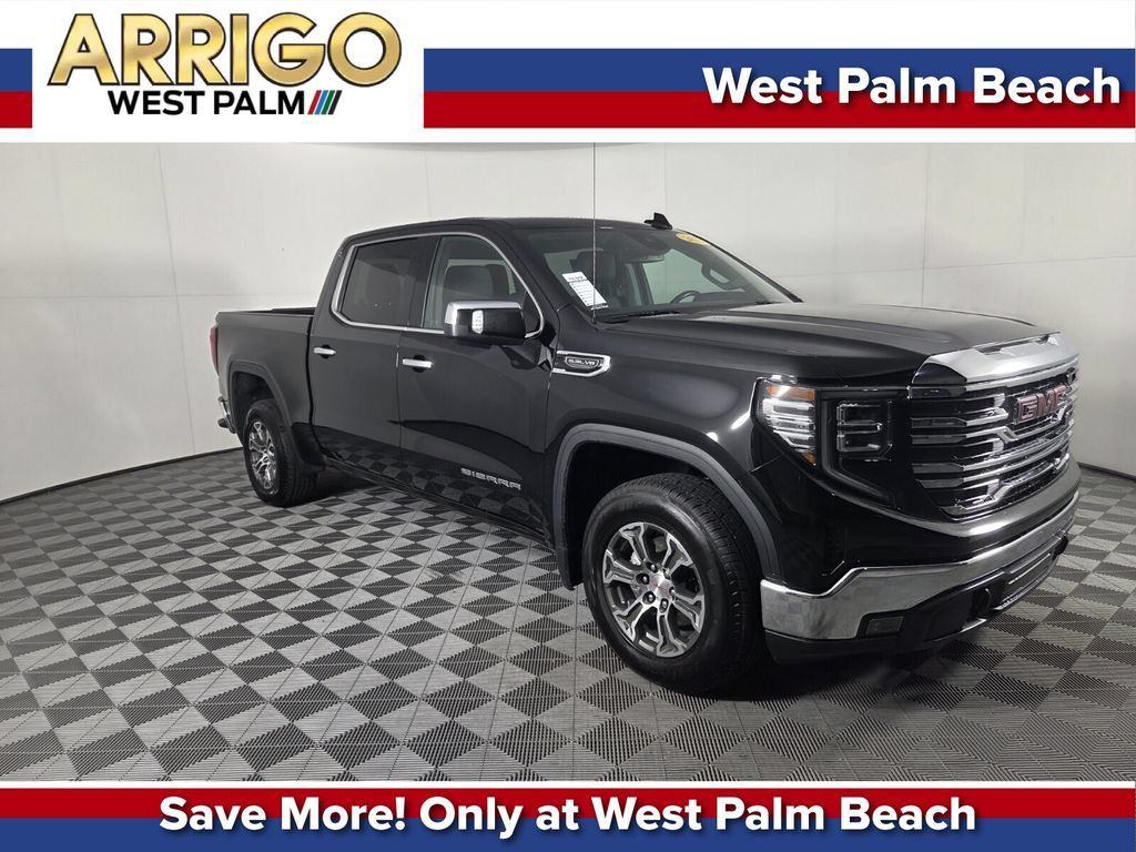 Used 2025 GMC Sierra 1500 SLT RWD image 1