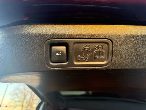 Used 2020 Ford Expedition Max XLT w/ Equipment Group 202A image 47