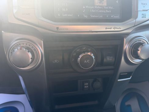 Used 2018 Toyota 4Runner SR5 image 22