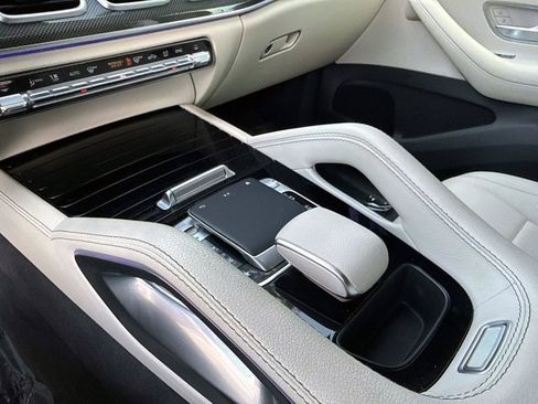 Used 2020 Mercedes-Benz GLE 350 4MATIC image 29