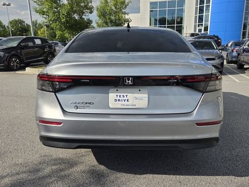 Used 2025 Honda Accord SE image 8