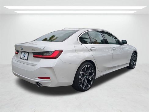 New 2026 BMW 330i 330i w/ Convenience Package image 4