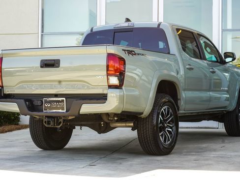 Used 2023 Toyota Tacoma TRD Sport RWD image 12