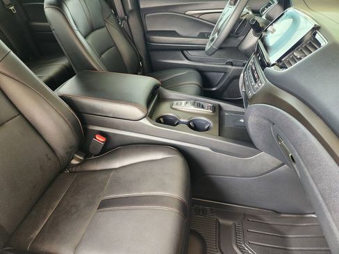 Certified 2025 Honda Ridgeline TrailSport image 13