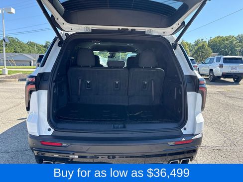 Used 2024 Chevrolet Traverse LT w/ Midnight/Sport Edition AWD/4WD image 7