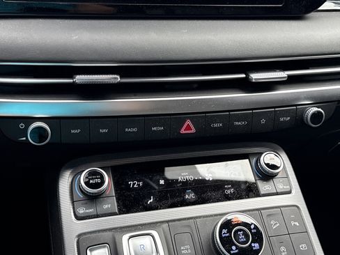 Used 2023 Hyundai Palisade Calligraphy image 28