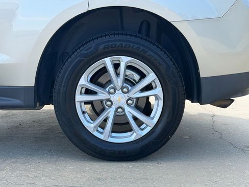 Used 2016 Chevrolet Equinox LT w/ Convenience Package image 18