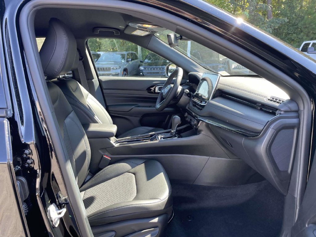New 2027 Jeep Compass Latitude AWD/4WD image 15