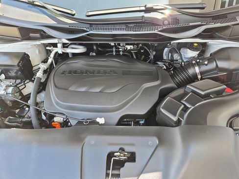 Used 2025 Honda Odyssey Touring image 35