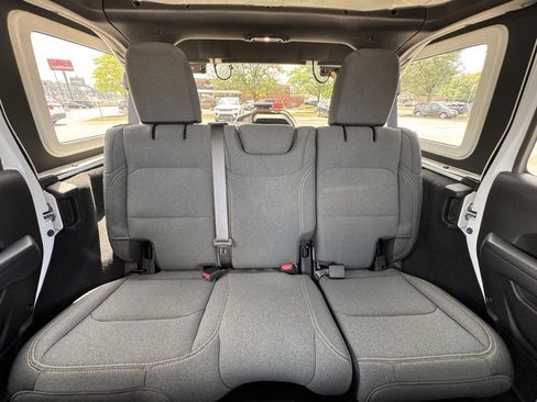 Used 2024 Jeep Wrangler Sport S image 15