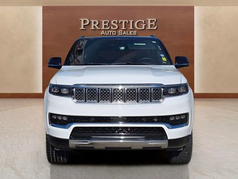 Used 2024 Jeep Grand Wagoneer L Series III AWD/4WD image 20