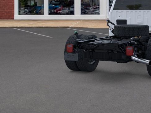 New 2025 Ford F550 4x4 Regular Cab Super Duty image 21